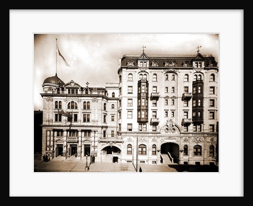 Hotel Kernan & Maryland Theatre, Baltimore by Anonymous
