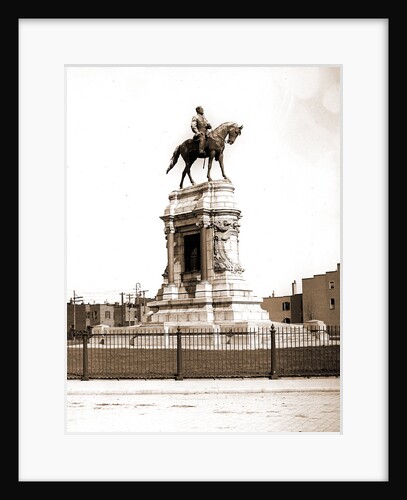 Lee monument, Richmond by Anonymous