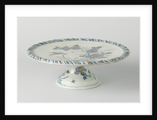 Cakestand, around on foot, multicolor painted with flowers and flying bird by Anonymous