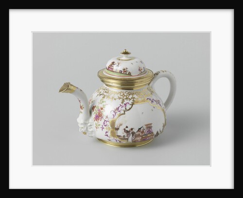 Teapot with lid, multicolor painted with chinoiserie, Meissener Porzellan Manufaktur, c. 1725 - c. 1730, Meissen Germany by Meissener Porzellan Manufaktur
