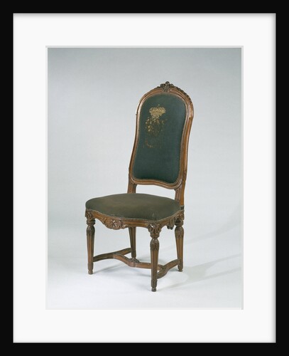 Chair beech wood with fluted legs and carved by Anonymous