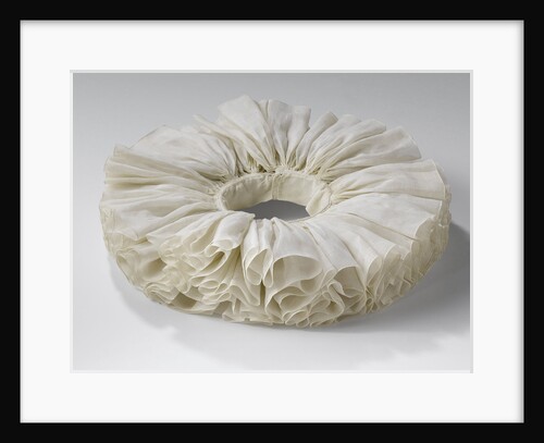 Irregular wavy ruff of linen batiste by Anonymous