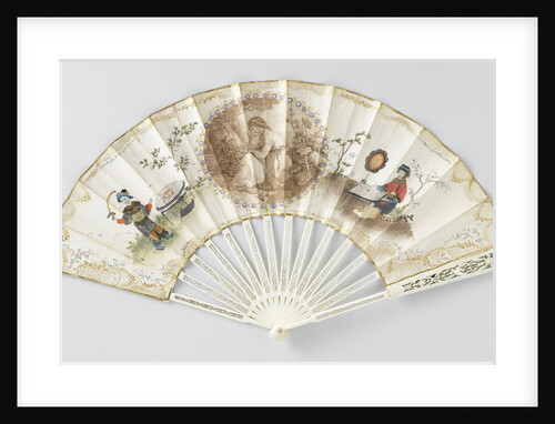 Folding fan with double sheet of paper on which a round, cut stipple engraving depicting a seated woman surrounded by lovers on both sides with a chinoiserie figure with silk clothes by Anonymous