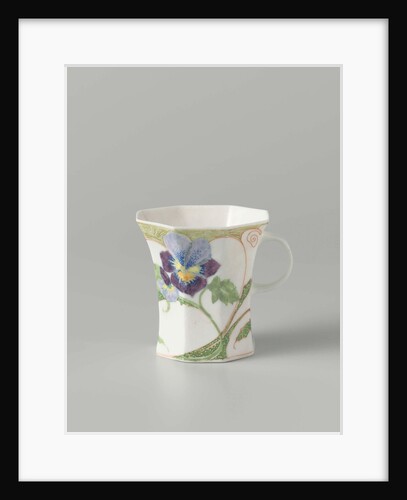 Cup, part of a set, painted with violins by C.W.J. 't Hart