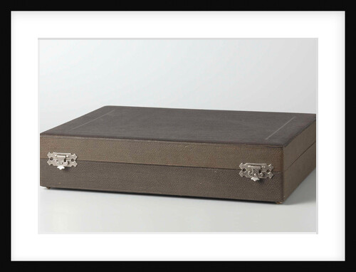 cassette belonging to a set comprising twelve cups and saucers, painted with birds and violins by C.W.J. 't Hart