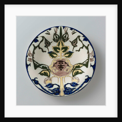 Plate painted with standing vegetative motif by Wilhelmus Petrus Hartgring