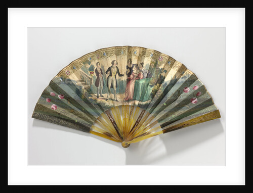 Folding fan with sheet of paper on which a copper engraving with a solid image where two men and three women are depicted central frame tortoiseshell or horn by Anonymous