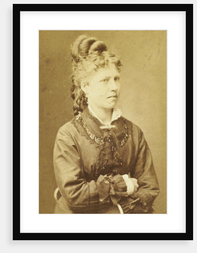 Portrait of woman by W. Grein-Vonk