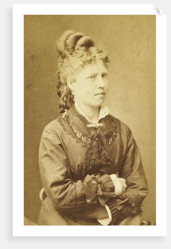 Portrait of woman by W. Grein-Vonk