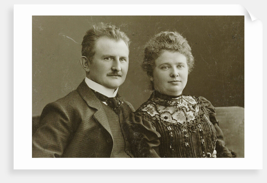 Portrait of couple by Alex Möhlen