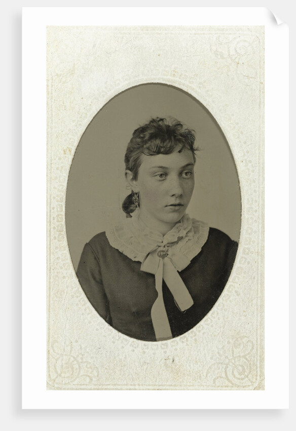 Portrait of a woman by Urlin & Beckley's Picture Gallery
