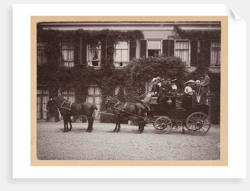 Group of people in a carriage with four horses for country Nimmerdor, Amersfoort by Henry Pauw van Wieldrecht