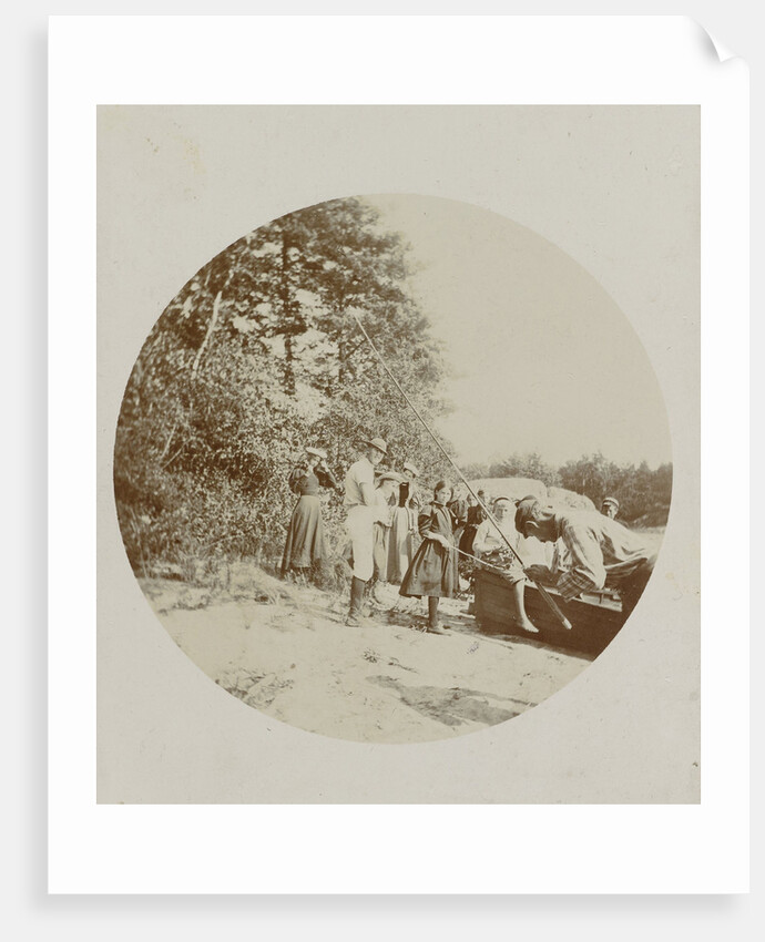 Company that at the edge of a lake or river is fishing by Anonymous