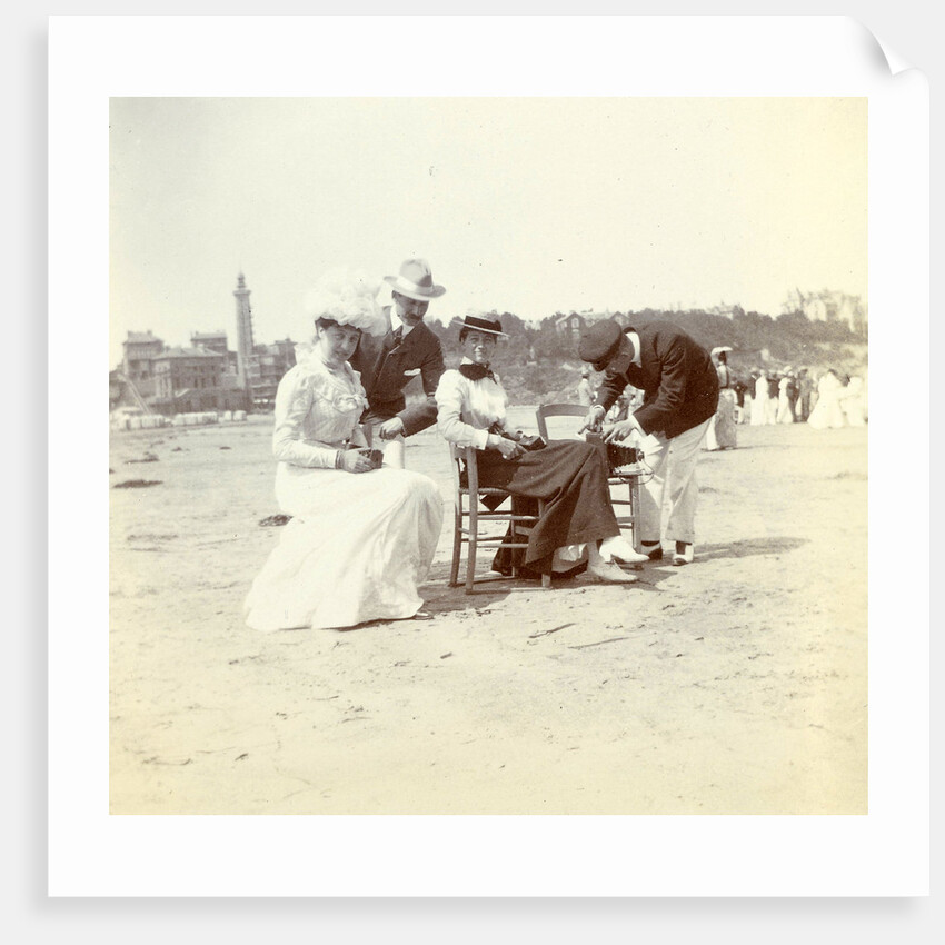 Family Enthoven on Normandy beach by Anonymous
