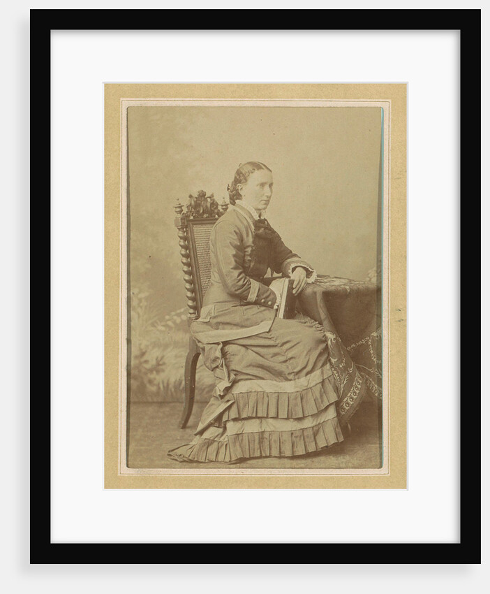 Photo album of a Dutch family with 168 cartes-de-visite and cabinet pictures by J.C. Reesinck