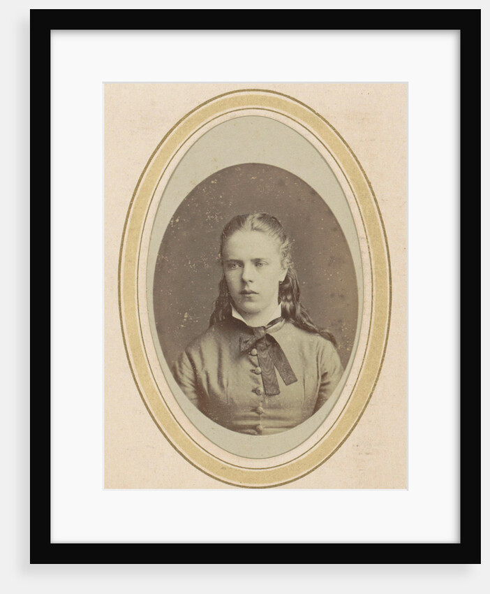 Photo album of a Dutch family with 168 cartes-de-visite and cabinet pictures by J.C. Reesinck