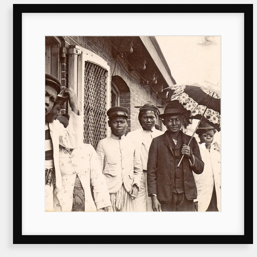 Family Album including pictures of Wijnhandel Kraaij & Co. Bordeaux Amsterdam by Anonymous