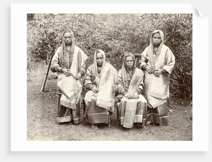 Group portrait of four Minangkabau women in rich costume from the Padang Countries, Indonesia by Christiaan Benjamin Nieuwenhuis