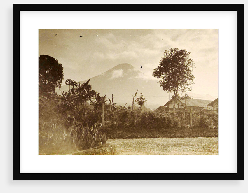 Java, Indonesia, mountain Sindoro to Ninisvbo by Anonymous