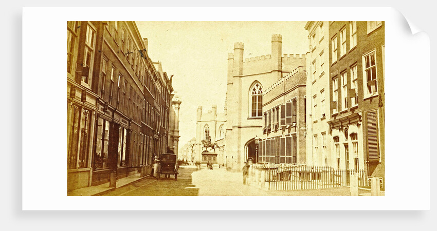 View Noordeinde in The Hague with the statue of William the Silent by Anonymous