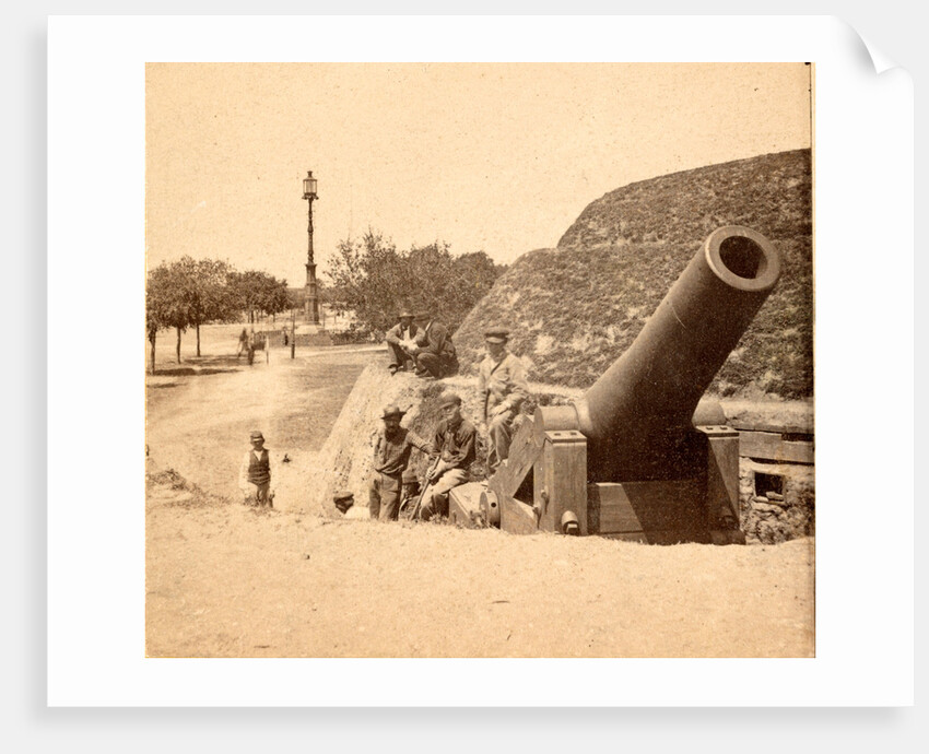 View on the Point Battery, Charleston, S.C., showing the gun in the Cheevrs battery, looking S.W. by Anonymous