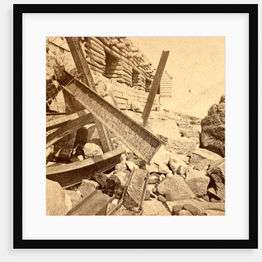 Fort Sumpte, east face, Charleston Harbor, S.C., showing the palmetto works erected to strengthen the fort by Anonymous