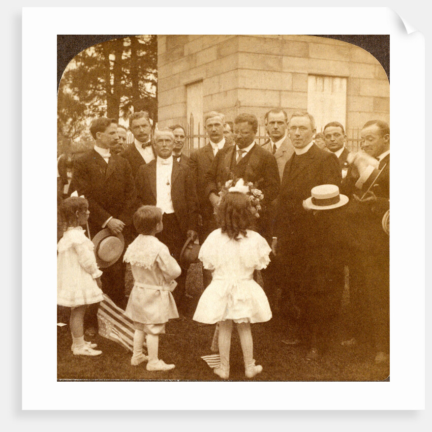 A tribute from the children to President Roosevelt at the monument, Wyoming, Pa., USA by Anonymous