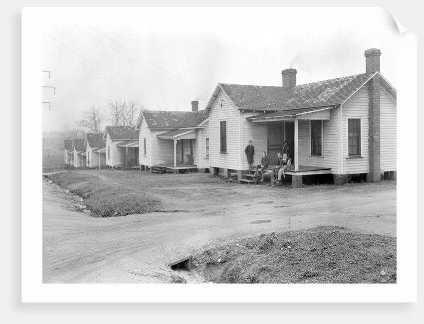 High Point, North Carolina - Housing. Homes in company-owned mill village of Pickett Yarn Mills by Lewis Hine
