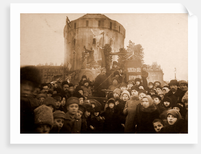 May 1st at Petrograd, St. Petersburg, before the Winter Palace by Anonymous