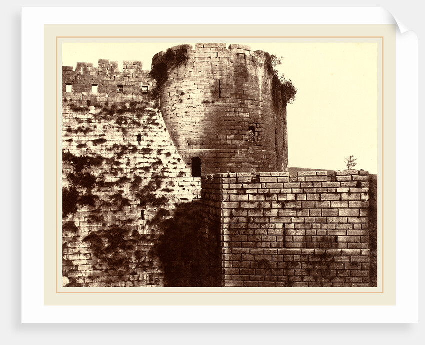 Kalaat-El Hosn, deuxième enceinte, extérieur, midi by Louis De Clercq