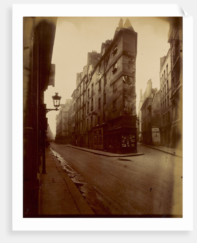 Vieille Cour, 22 rue Quincampoix (Old Courtyard, 22 rue Quincampoix) by Eugène Atget