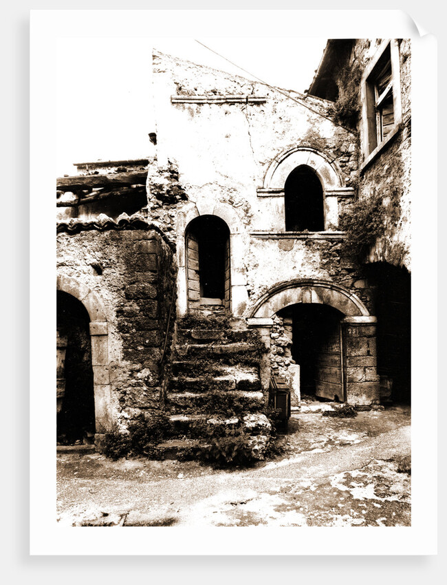 Centro Storico, Civitaretenga, Abruzzo by Anonymous