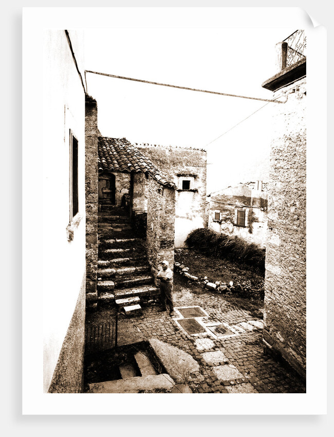 Centro Storico, Civitaretenga, Abruzzo by Anonymous