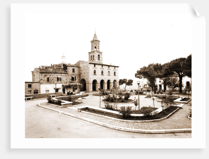 S. Maria in Piano, Loreto Aprutino, Pescara, Abruzzo by Anonymous