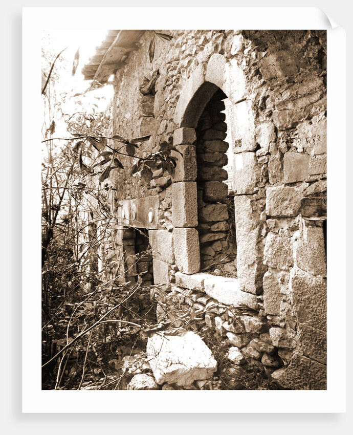 S. Pietro, Prata d'Ansidonia, L'Aquila, Abruzzo by Anonymous
