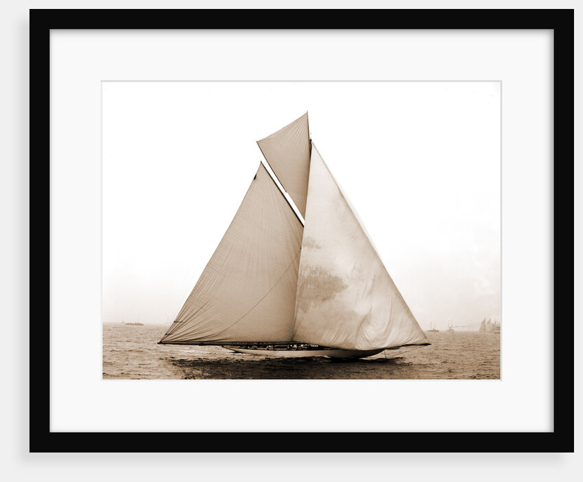 Columbia coming for the finish, Columbia (Sloop), 1899 by Anonymous