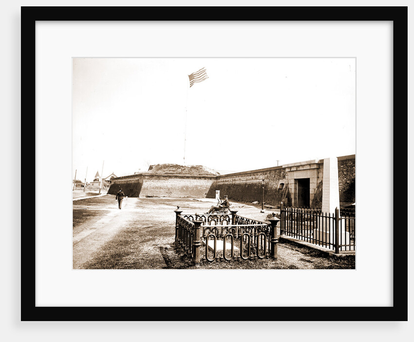 Osceola's grave, Fort Moultrie by Anonymous