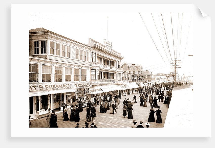 Board walk towards Steel Pier, Atlantic City by Anonymous