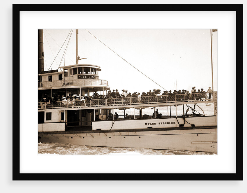 Str. Myles Standish, Myles Standish (Side wheeler) by Anonymous