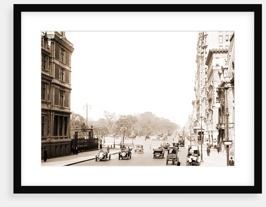 Fifth Avenue at Fifty-seventh Street, north to Central Park by Anonymous