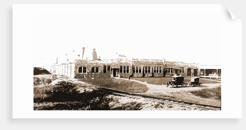 Mt. Clemens, Mich. pottery co by Anonymous