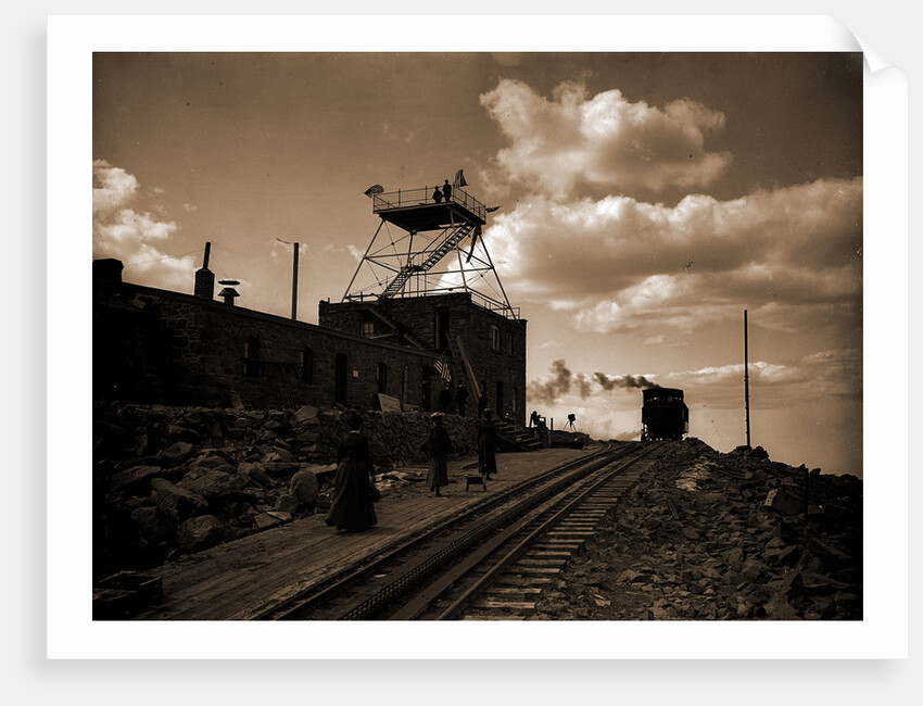 Station and hotel, summit of Pike's Peak by Anonymous