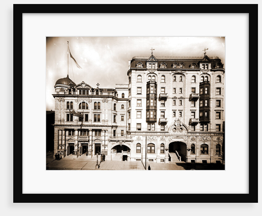 Hotel Kernan & Maryland Theatre, Baltimore by Anonymous