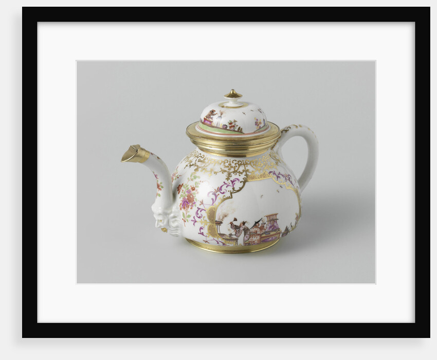 Teapot with lid, multicolor painted with chinoiserie, Meissener Porzellan Manufaktur, c. 1725 - c. 1730, Meissen Germany by Meissener Porzellan Manufaktur