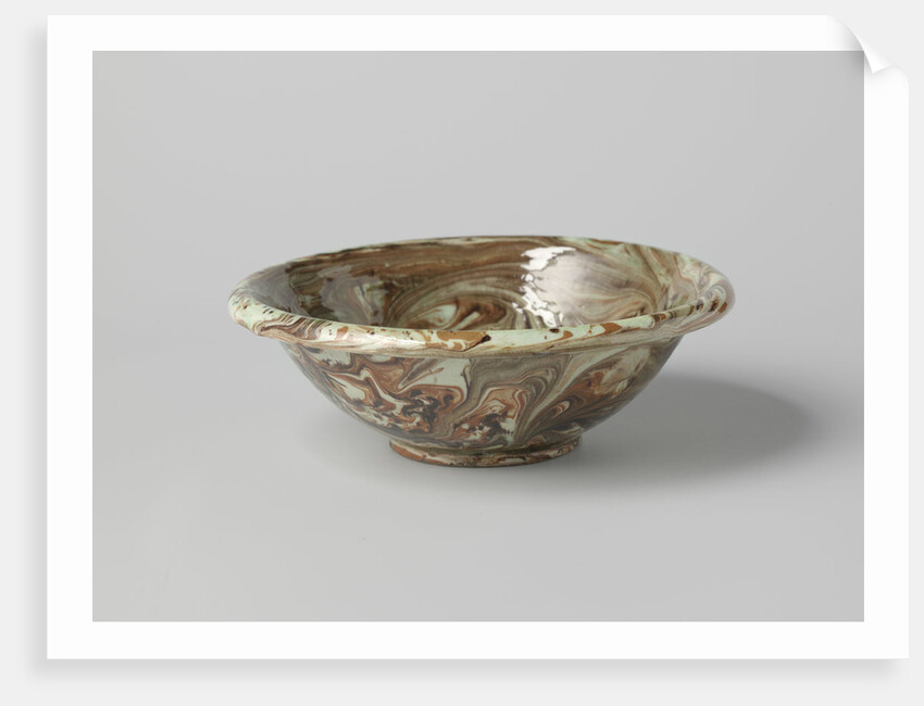 Come with everted mouth rim, decorated with marbled mud layer. Excavated Alkmaar The Netherlands by Anonymous