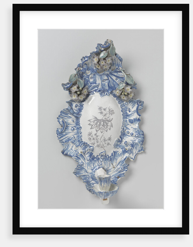 Oval applique wall arm with polychrome painted faience by Anonymous