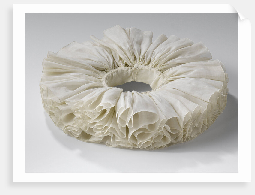 Irregular wavy ruff of linen batiste by Anonymous