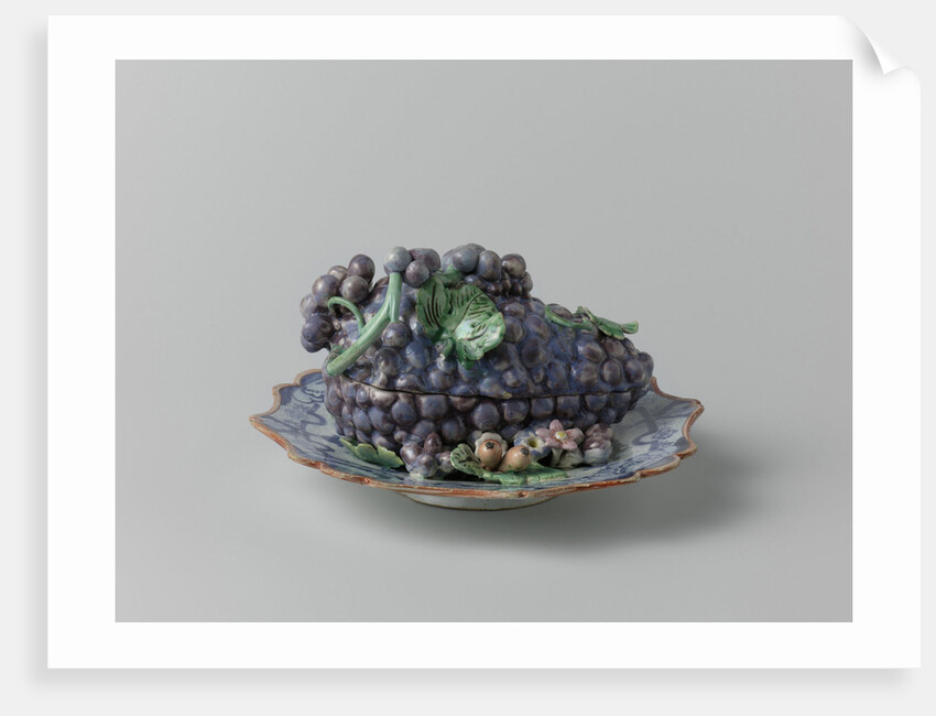 Terrine, in the form of a bunch of grapes, Blankenburg by Arie Blankers