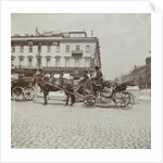 Russian Droshky coaches with driver waiting for passengers in St. Petersburg by Henry Pauw van Wieldrecht