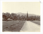 Monument on a square in the Dutch East Indies before a carriage and a velocipede, Indonesia by Christiaan Benjamin Nieuwenhuis